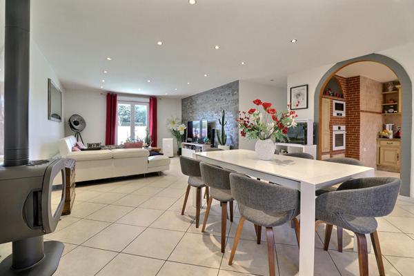 Maison Plain pied Castelginest avec piscine