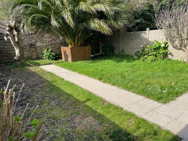 Maison individuelle à vendre à Saint-Pol-de-Léon dans le Finistère (29250), ref : 25397   
Centre ville