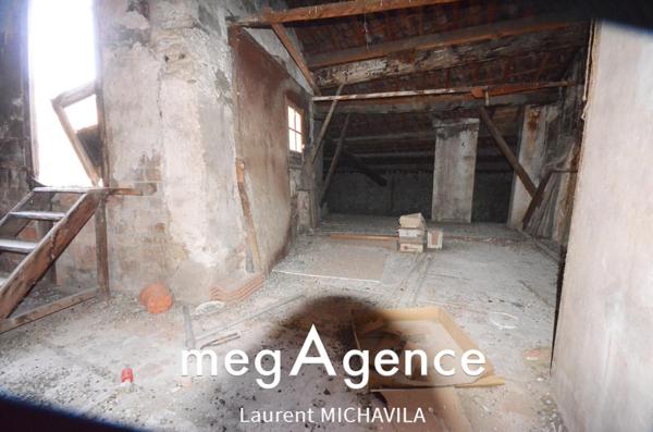 Maison à VILLENEUVE-LES-BEZIERS, 34420 - 12 pièces 300m²