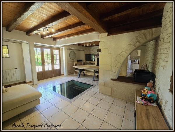 Propriété d'exception à vendre 7 pièces BRIZAMBOURG (17) avec vie de plain-pied, terrain de tennis, piscine- TERRAIN DE + 14300m² AVEC ETANG