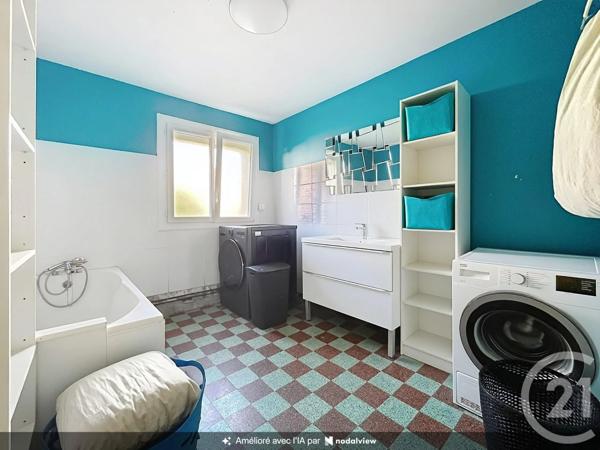 Maison à vendre  6 pièces - 139 m 2   BEZIERS  - 34