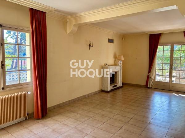 CARCASSONNE - Maison 220 m², 4 chambres, annexes, garage sur terrain 730 m²