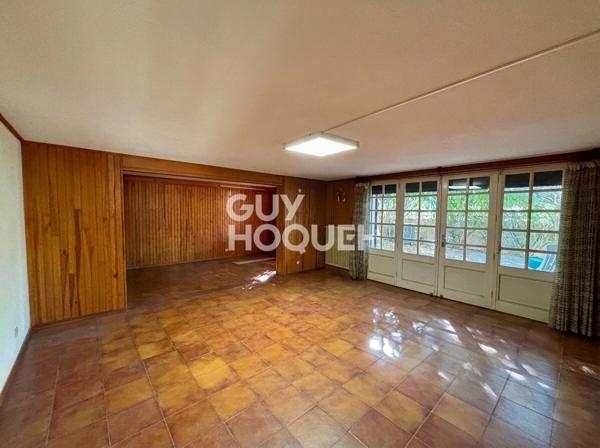 CARCASSONNE - Maison 220 m², 4 chambres, annexes, garage sur terrain 730 m²