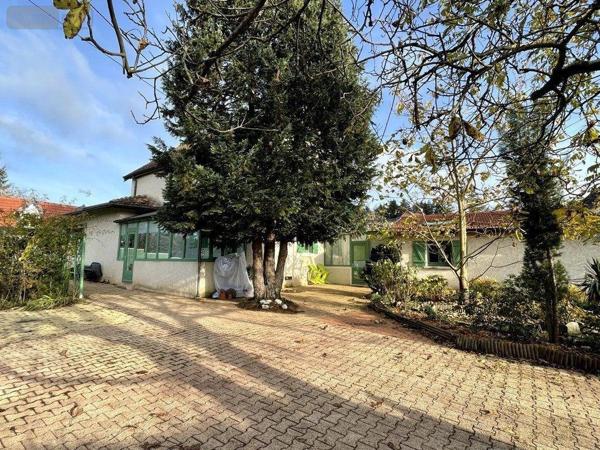 Maison à louer à Dole dans le Jura (39100), ref : 39033-949208