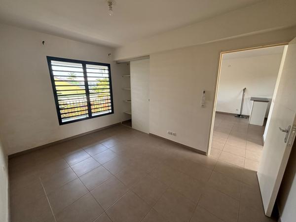 T2 superficie 48 m2 avec terrasse Montabo