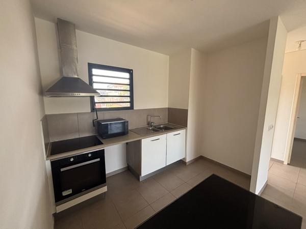 T2 superficie 48 m2 avec terrasse Montabo