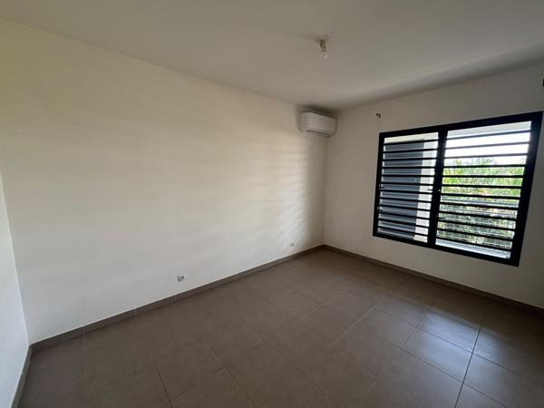 T2 superficie 48 m2 avec terrasse Montabo