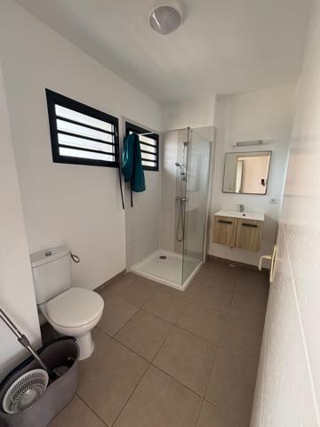 T2 superficie 48 m2 avec terrasse Montabo