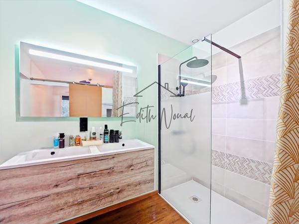 Millau (12100) Appartement familial de type 5 avec garage et loggia. Calme et confort à deux pas du centre-ville de Millau