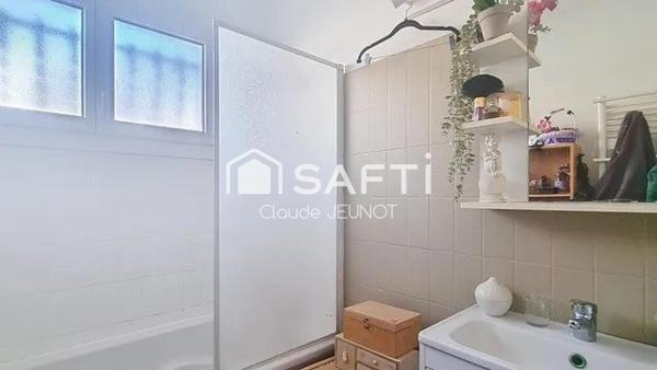 MAISON 84 m2 3 pièces