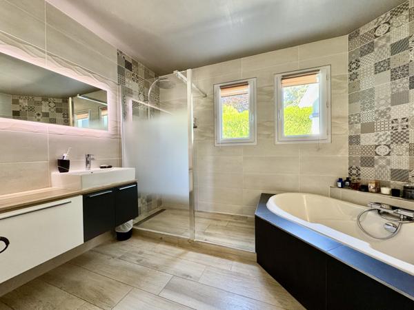 Maison 5 pièce(s) 4 chambre(s) 145 m²