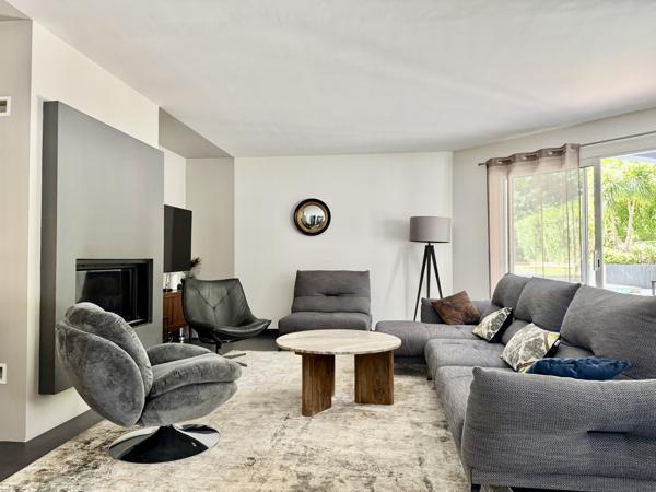Maison 5 pièce(s) 4 chambre(s) 145 m²