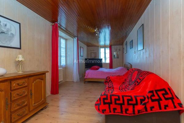 Vente Maison 6 pièces 167 m2 à Le Bouchage