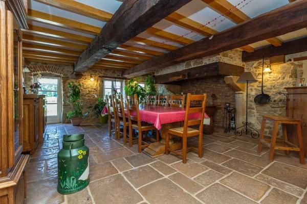 Vente Maison 6 pièces 167 m2 à Le Bouchage