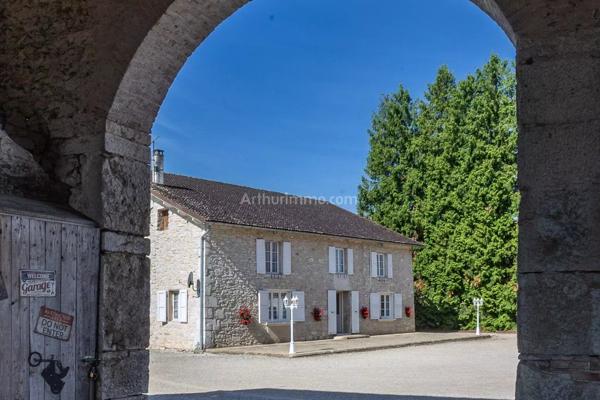 Vente Maison 6 pièces 167 m2 à Le Bouchage