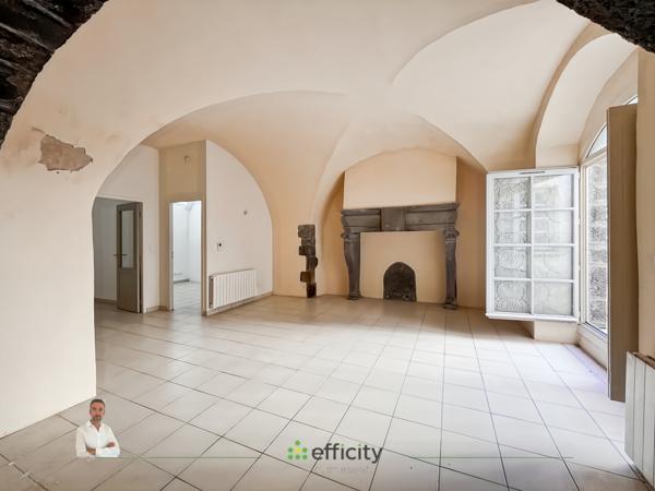 Appartement
         2 pièces
        - 63 m² Exclusivité 85 000 € *