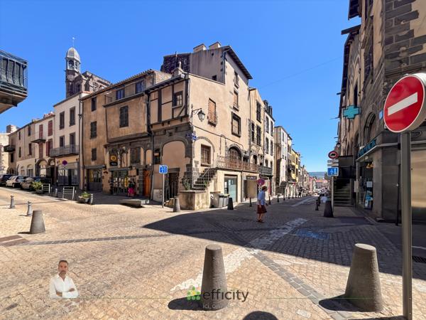 Appartement
         2 pièces
        - 63 m² Exclusivité 85 000 € *