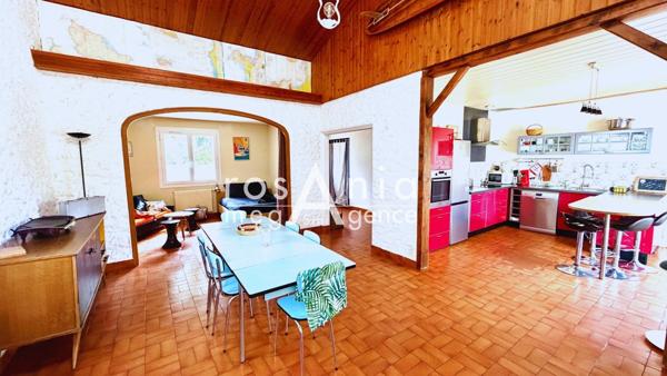 Maison à SABLES D OLONNE, 85180 - 6 pièces 121m²