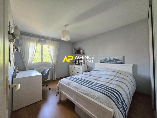 Maison 6 pièces, 5 chambres sur le marché des coteaux à ARGENTEUIL 399 900 € **  - Référence  4574