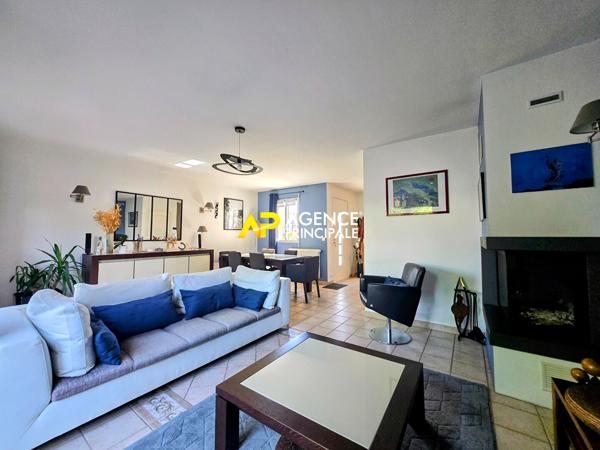 Maison 6 pièces, 5 chambres sur le marché des coteaux à ARGENTEUIL 399 900 € **  - Référence  4574