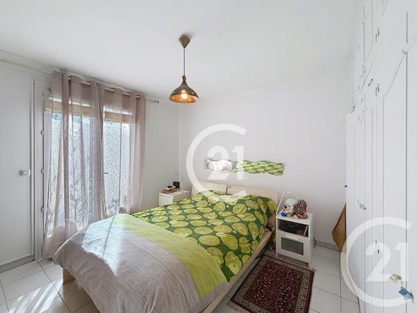 Maison à vendre  5 pièces - 126 m2 ST MARTIN DE CRAU - 13