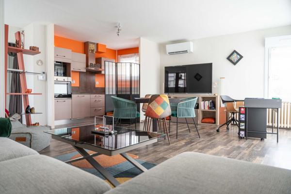 Élégante maison des années 50 en exclusivité – Aperçu mer – Garage rare