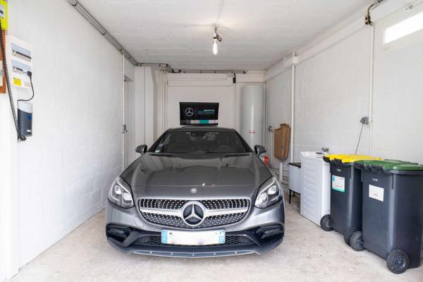 Élégante maison des années 50 en exclusivité – Aperçu mer – Garage rare