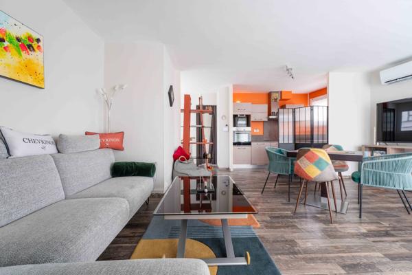 Élégante maison des années 50 en exclusivité – Aperçu mer – Garage rare