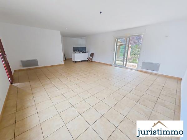 Bollène (84500) Maison de charme Bollène de 2010 de 111 M2 sur un terrain de 816m², hors lotissement