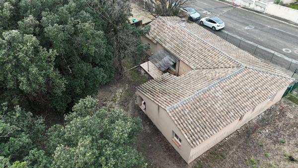 Bollène (84500) Maison de charme Bollène de 2010 de 111 M2 sur un terrain de 816m², hors lotissement