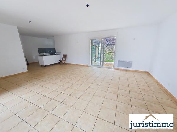 Bollène (84500) Maison de charme Bollène de 2010 de 111 M2 sur un terrain de 816m², hors lotissement