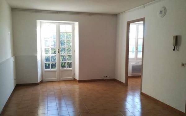 Appartement à louer    2 pièces •  Cagnes-sur-Mer