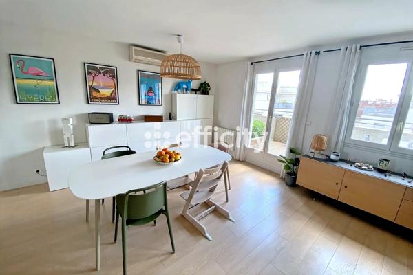 Appartement
         5 pièces
        - 121 m²