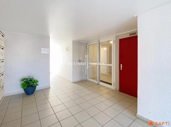 Appartement - 2 pièces - 29m² avec terrasse véranda et ascenseur !