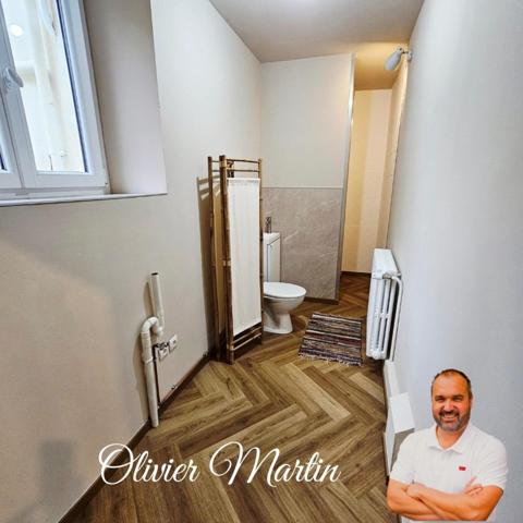 Maison de bourg entièrement rénovée – 109 m² - 3 chambres  avec jardin, terrasse et garage