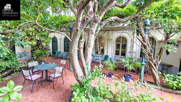 Demeure de prestige Arles Sur Tech 11 pièces .  300 m² habitable . 1500 m² de terrain