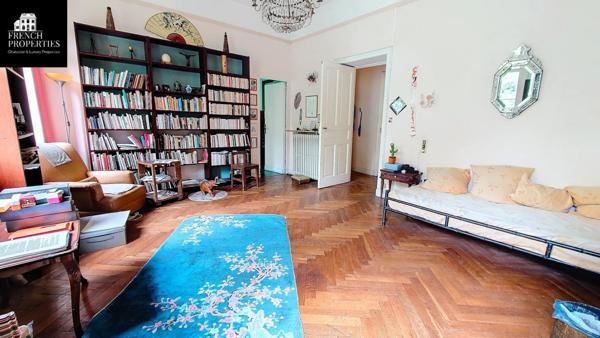 Demeure de prestige Arles Sur Tech 11 pièces .  300 m² habitable . 1500 m² de terrain