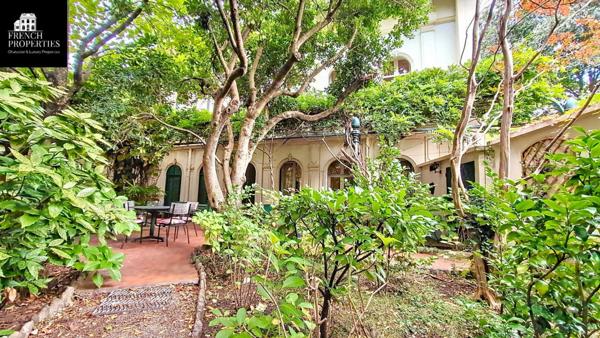 Demeure de prestige Arles Sur Tech 11 pièces .  300 m² habitable . 1500 m² de terrain