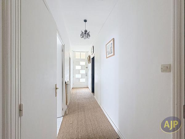 Maison à vendre Lucon - 5 pièces, 143m² avec 4 chambre(s) à 190 980€ - AJP Immobilier Luçon