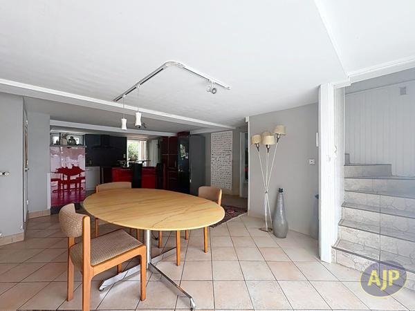 Maison à vendre Lucon - 5 pièces, 143m² avec 4 chambre(s) à 190 980€ - AJP Immobilier Luçon