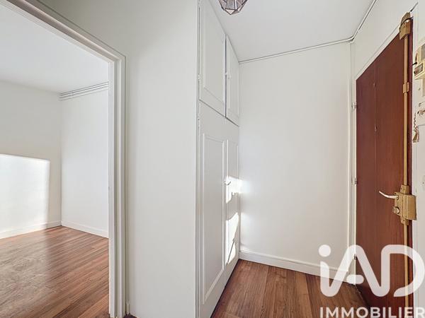 Location appartement 3 pièces 57 m² Villeneuve-la-Garenne