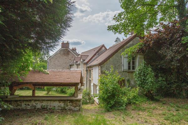 DEUX BATISSES- TERRAIN DE 1541M2 - LE CHARME DE L'ANCIEN MEULIERE REMARQUABLE