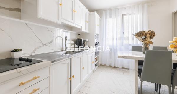 À vendre Appartement 4 pièces 99.01 m² - Clermont-ferrand 63100