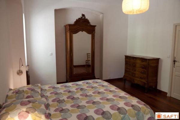 Superbe appartement dans une ravissante petite copropriété.