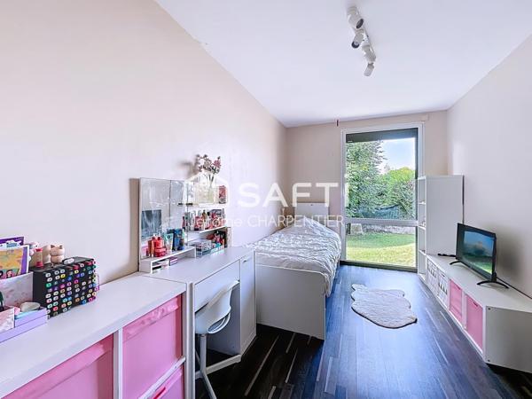 Maison 4 chambres avec jardin et sous-sol complet proche de toutes les commodités !