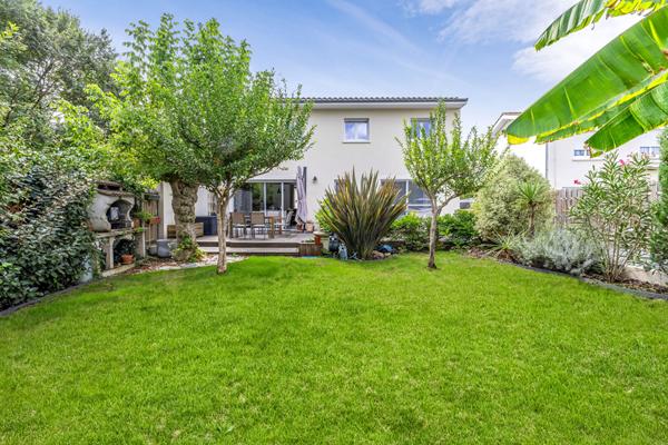 BEGLES ? MARCEL SEMBAT ? ECHOPPE DOUBLE FAMILIALE 5 PIECES