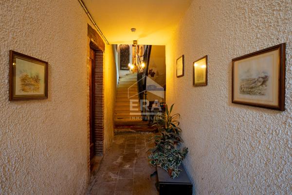 Maison Gaillac de 465 m² . (764 m² utiles)