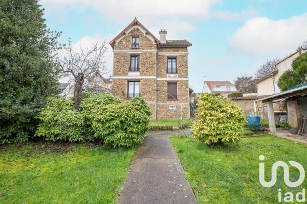 Maison 6 pièces de 110 m² à Montgeron (91230)