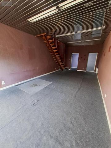 Local commercial à vendre à Lillers dans le Pas-de-Calais (62190), ref : 62050-1656