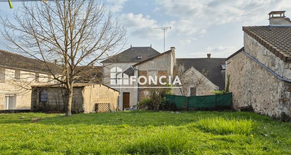 À vendre Immeuble 160.4 m² - Château-thierry 02400